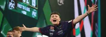 RECORD-DATE-NOT-STATED-20th-December-2025-Alexandra-Palace-London-England-2025-PDC-Paddy-Power-World-Darts-Championship-Day-Ten-Mitchell-Lawrie-celebrates-winning-the-JDC-World-Darts-Championship-Final-against-Kaya-Baysal-PUBLICATIONxNOTxINxUK-KatiexChan