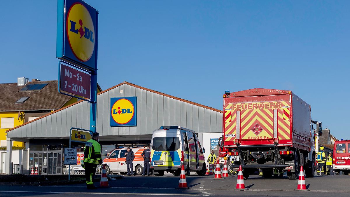 Lastwagen überfährt Mann auf Supermarktparkplatz