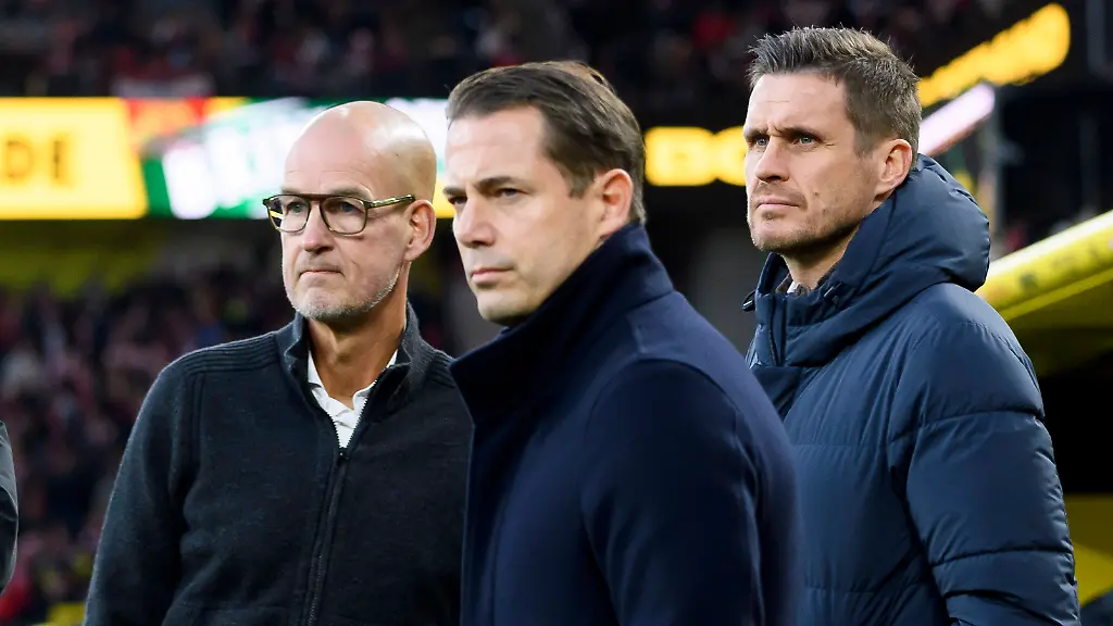 Carsten-Cramer-Borussia-Dortmund-Sportdirektor-Sebastian-Kehl-Borussia-Dortmund-und-Geschaeftsfuehrer-Lars-Ricken-Borussia-Dortmund-schauen-waehrend-des-spiels-der-Bundesliga-zwischen-Borussia-Dortmund-und-1-FC-Koeln-Signal-Iduna-Park-am-25-October-2025-in-Dortmund-Deutschland-Foto-von-Max-Maiwald-DeFodi-Images-Carsten-Cramer-Borussia-Dortmund-Sportdirektor-Sebastian-Kehl-Borussia-Dortmund-und-Geschaeftsfuehrer-Sport-Lars-Ricken-Borussia-Dortmund-looks-on-during-the-Bundesliga-match-between-Borussia-Dortmund-and-1-FC-Koeln-at-Signal-Iduna-Park-on-October-25-2025-in-Dortmund-Germany-Photo-by-Max-Maiwald-DeFodi-Images-DFL-regulations-prohibit-any-use-of-photographs-as-image-sequences-and-or-quasi-video