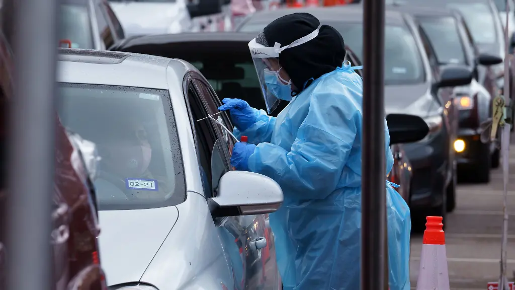 2020-10-28T020935Z-982867638-RC2ERJ9M8E8M-RTRMADP-3-HEALTH-CORONAVIRUS-USA