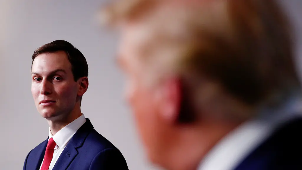 2020-04-03T004515Z-52389054-RC2NWF9KIU0G-RTRMADP-3-HEALTH-CORONAVIRUS-USA