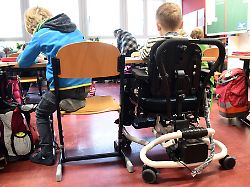 Berlin & Brandenburg: Brandenburgs Eltern dringen auf mehr Personal an Schulen