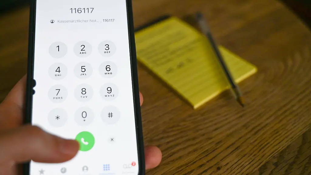 Die-bundesweite-Rufnummer-116-117-koennte-kuenftig-eine-groessere-Rolle-bei-der-Steuerung-von-Patienten-spielen