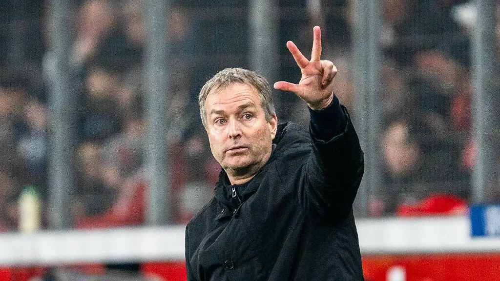 UEFA-Champions-League-2025-2026-Bayer-04-Leverkusen-vs-Olympiakos-Piraeus-Play-Offs-Rueckrunde-Dienstag-23-02