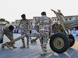 Es bleibt bei Verurteilungen: Warum wehren sich die Golfstaaten nicht gegen Irans Angriffe?