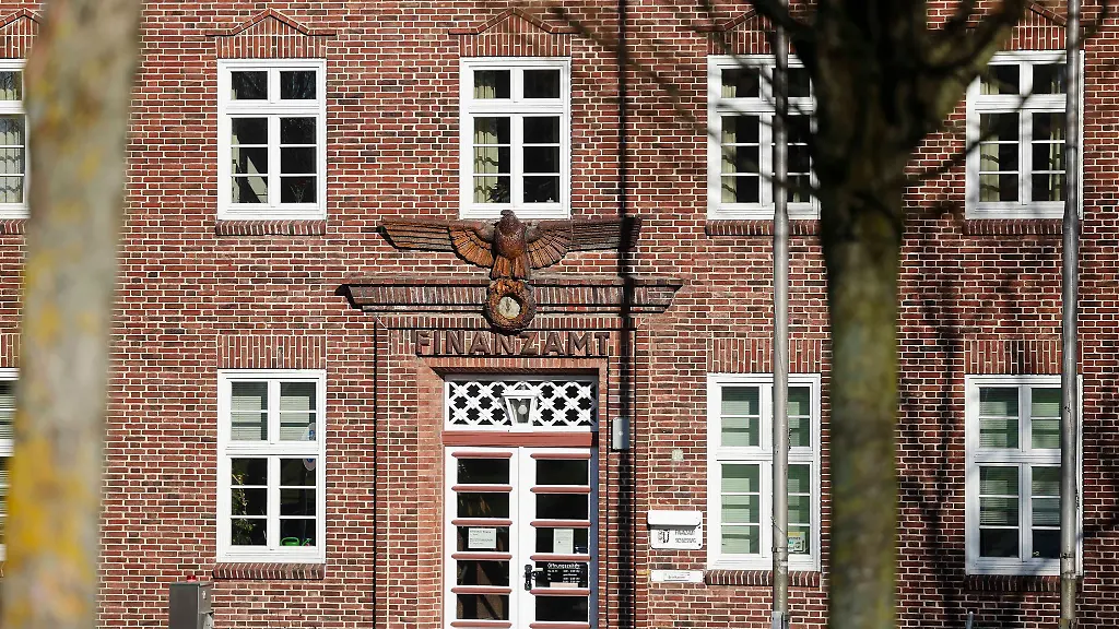 Das-Finanzamt-in-Schleswig-stammt-aus-der-NS-Zeit