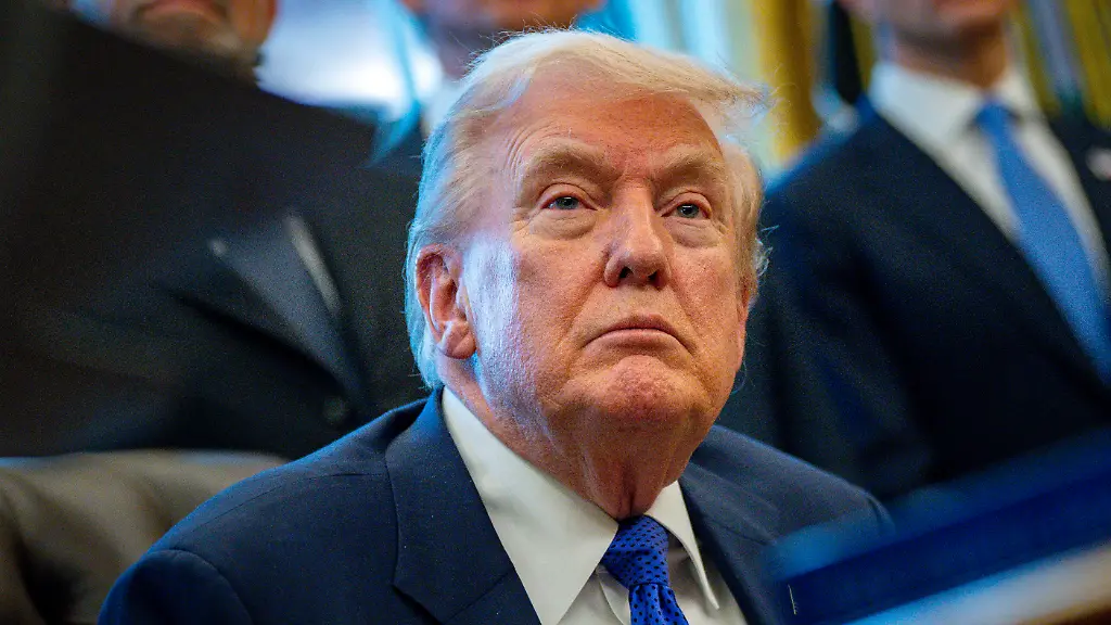 President-Donald-Trump-announces-the-creation-of-a-critical-minerals-reserve-during-an-event-in-the-Oval-Office-at-the-White-House-in-Washington-DC-on-Monday-February-2-2026-Trump-announced-the-creation-of-Project-Vault-a-rare-earth-stockpile-to-lower-reliance-on-China-for-rare-earths-and-other-resources