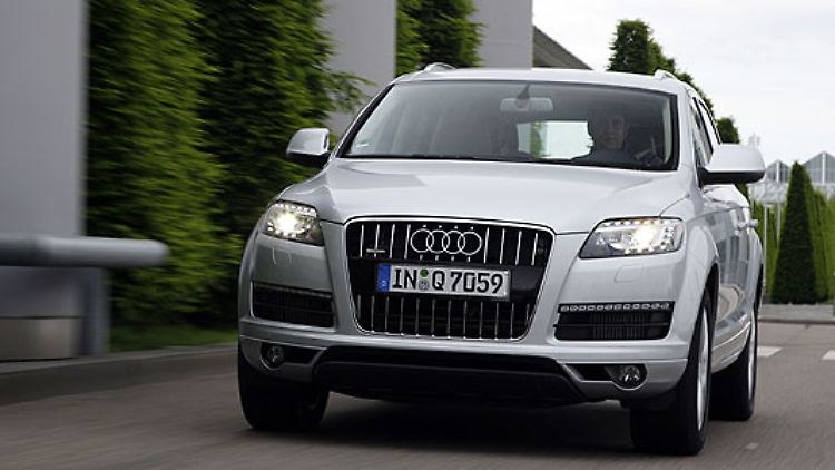 Neue Front: Vorne hat der Q7 neue Scheinwerfer und einen modifizierten Kühlergrill bekommen.