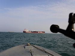 Tankerstau vor Straße von Hormus: Versicherer "blockieren" Schifffahrt im Persischen Golf