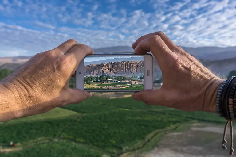 The-giant-buddha-in-bamiyan-afghanistan-Bamiyan-valley-hindu-kush-region
