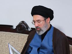 Bild: Nachfolge des Ajatollahs im Iran: Berichte: Expertenrat wählt Chamenei-Sohn zum neuen Führer