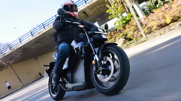 228721_Honda_WN7_YM26_3279_jpg