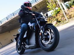 Der Erste Fahrtest Zeigt Bei Der Elektrischen Honda WN7 Handelt Sich Um Ein Ernstzunehmendes Motorrad