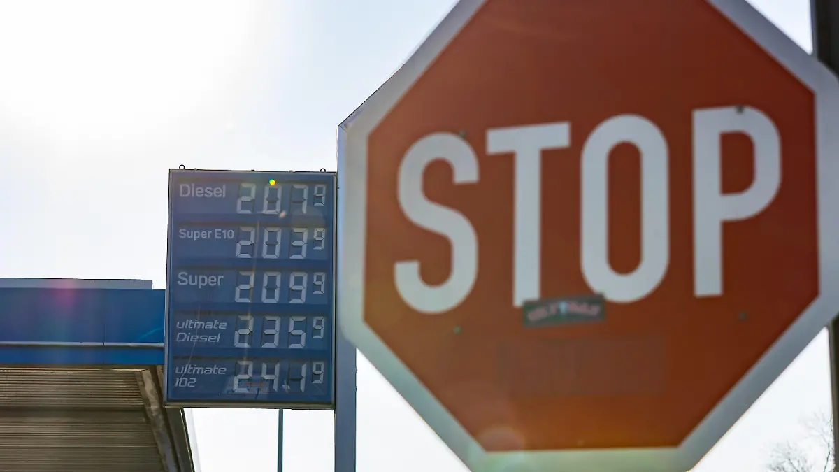 "Weiteres wichtiges Zeichen": CDU-Sozialflügel will längeren Tankrabatt und Stromsteuer-Senkung