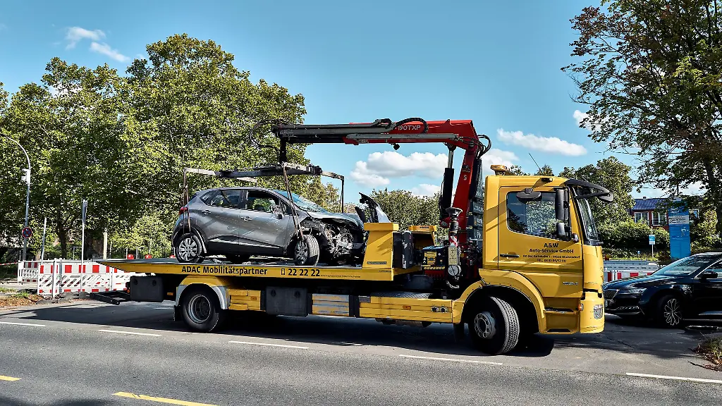 Im-Jahr-2025-werden-mehr-Verkehrsunfaelle-gezaehlt-zugleich-sind-es-weniger-Unfaelle-als-in-den-frueheren-Jahren-vor-Corona