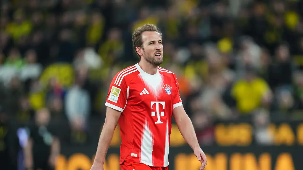 March-1-2026-Dortmund-Aarhus-Germany-HARRY-KANE-from-Bayern-Munich-looks-on-during-1-Bundesliga-Borussia-Dortmund-and-Bayern-Munich