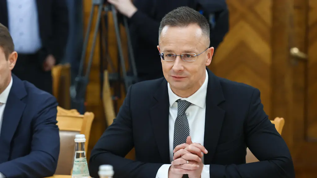 MOSCOW-RUSSIA-DECEMBER-9-EDITORIAL-USE-ONLY-MANDATORY-CREDIT-RUSSIAN-FOREIGN-MINISTRY-HANDOUT-NO-MARKETING-NO-ADVERTISING-CAMPAIGNS-DISTRIBUTED-AS-A-SERVICE-TO-CLIENTS-Russian-Foreign-Minister-Sergei-Lavrov-not-seen-and-Hungarian-Foreign-Minister-Peter-Szijjarto-meet-in-Moscow-Russia-on-December-9-2025