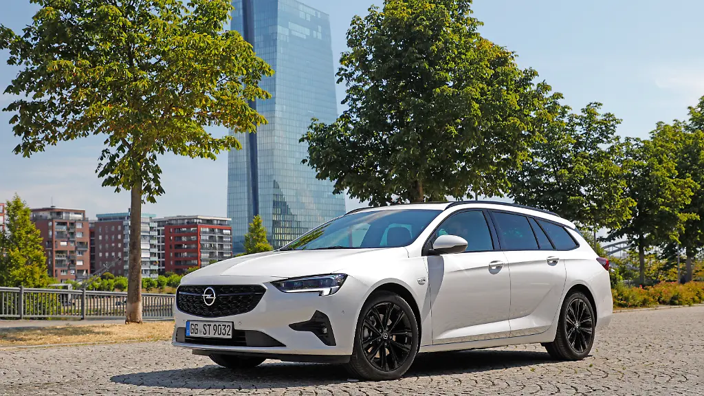 Opel-Insignia-Sports-Tourer-512452