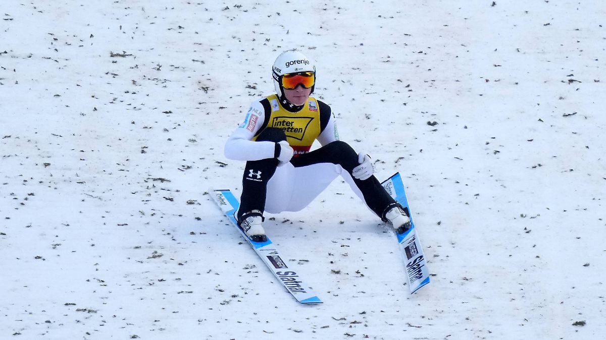 Die faszinierende Skisprung-Brutalität des Domen Prevc