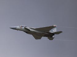 Zwei Minuten vom Ziel entfernt: Katar schoss iranische Bomber wohl kurz vor ihrem Angriff ab