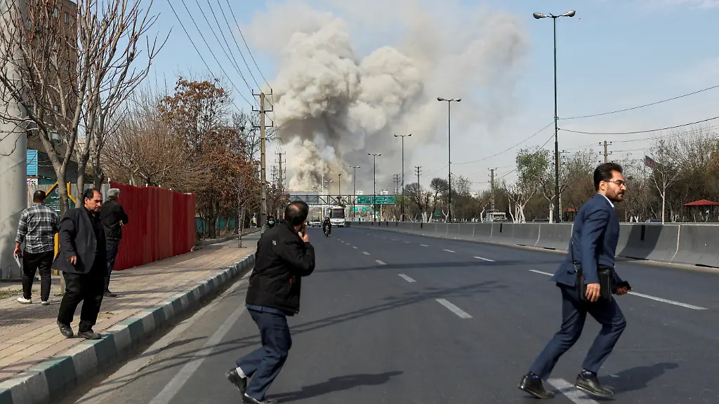 2026-03-05T084141Z_517515635_RC28YJAXPR2I_RTRMADP_3_IRAN-CRISIS