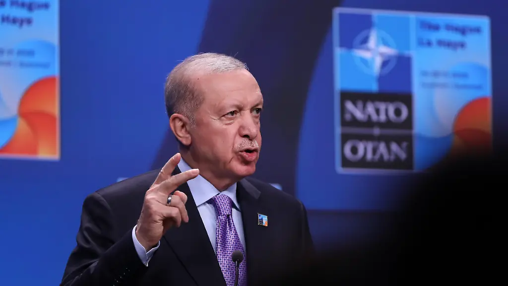 Recep-Tayyip-Erdogan-President-of-Turkey-attends-a-press-conference-at-the-NATO-Summit-at-the-World-Forum-in-The-Hague-Netherlands-on-June-25-2025-The-North-Atlantic-Treaty-Organization-NATO-is-an-international-political-and-military-organization-established-by-the-North-Atlantic-Treaty-Its-members-commit-to-protecting-each-other-from-any-threat-The-NATO-Summit-takes-place-this-year-in-The-Hague-where-the-NATO-Public-Forum-and-the-NATO-Summit-Defense-Industry-Forum-are-held
