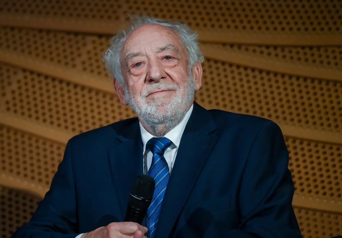 9e0ba7cc73b148f15c6bfb0b61961d6b