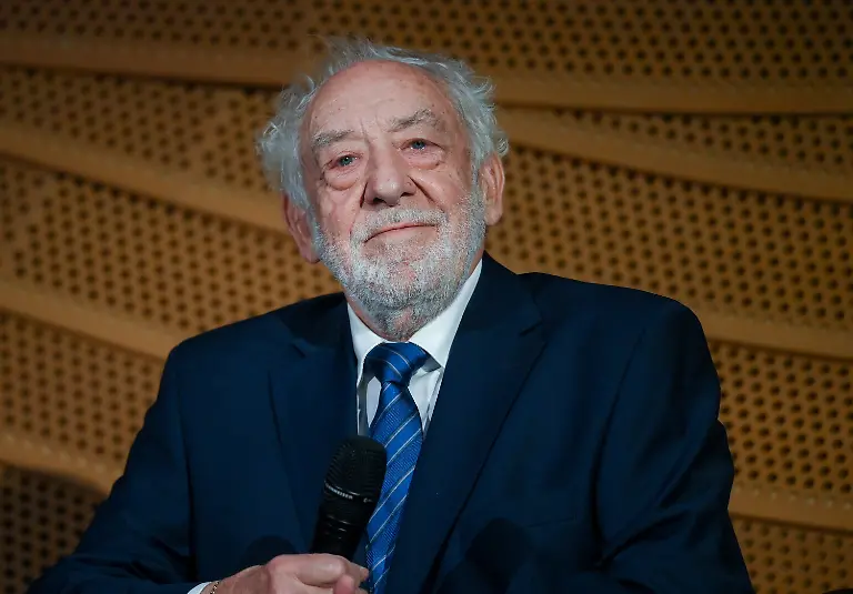 9e0ba7cc73b148f15c6bfb0b61961d6b