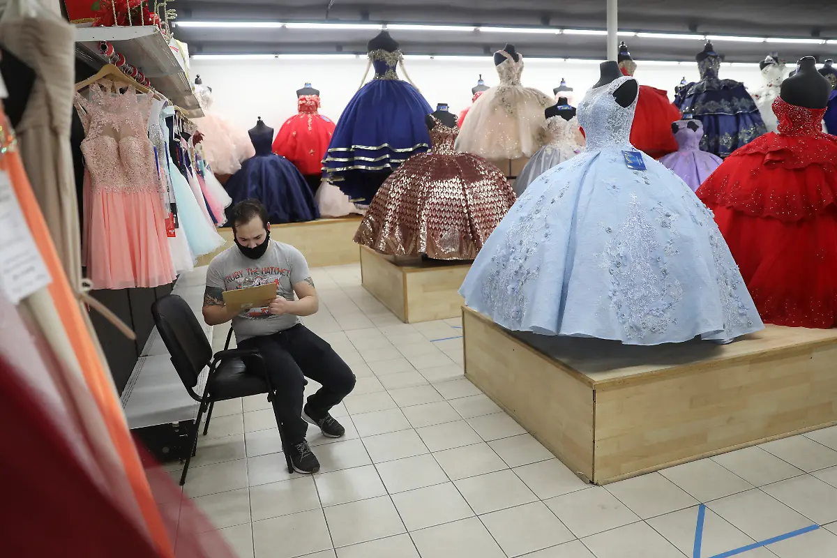 2020-11-03T213117Z-2000790589-RC2XVJ9HGTG8-RTRMADP-3-USA-ELECTION