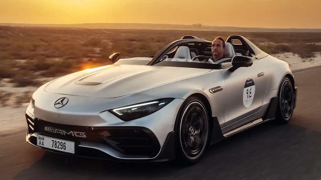 Mercedes-Benz_Thomas_Geiger_19
