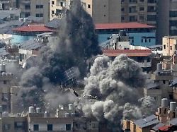 Volk "zahlt höchsten Preis": Israels Angriffe im Libanon töten laut Behörden über 200 Menschen