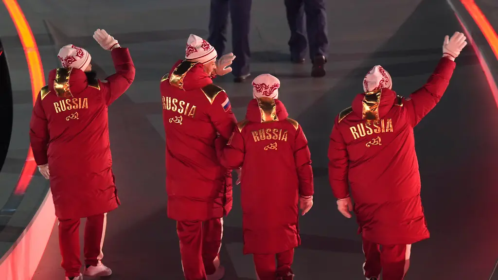 Athletes-from-Russia-walk-during-the-opening-ceremony-at-the-2026-Winter-Paralympics-in-Verona-Italy-Friday-March-6-2026