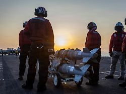 Mehr Ressourcen für Iran-Krieg: Trump kündigt massiven Ausbau der US-Waffenproduktion an