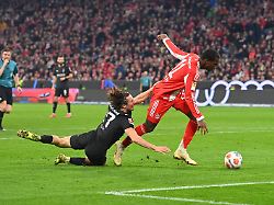 "Reimen sich immer was zusammen": Rote Karte macht Gladbach-Trainer Polanski fassungslos