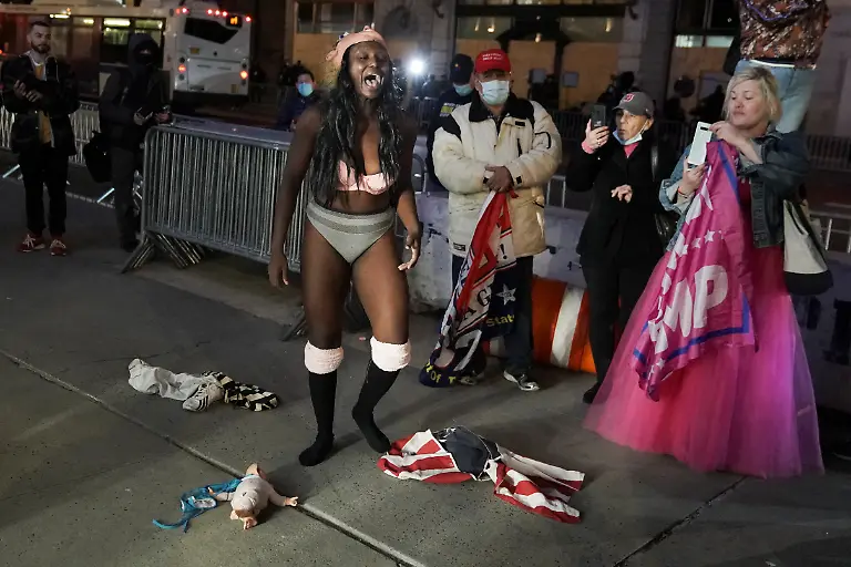 51adcb313a2e8549374d517ee2315e6a