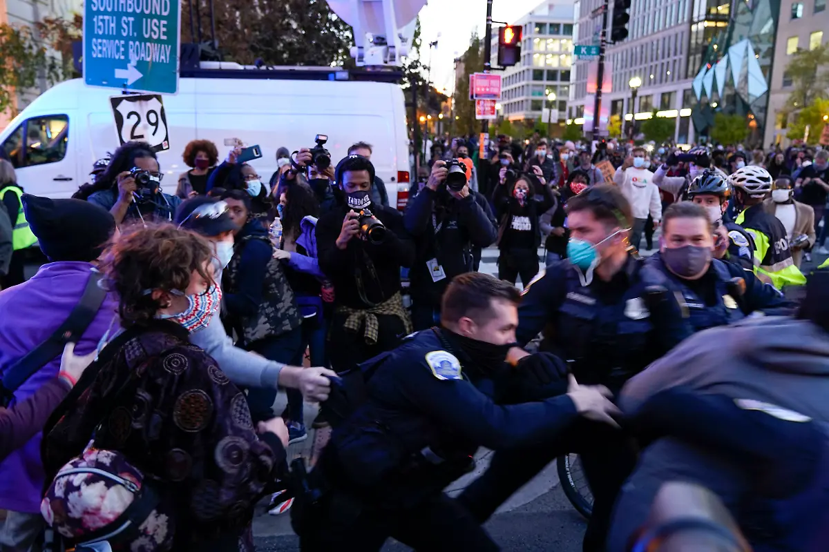 d7d9cbc91ffb3dcc7335434bfbb93d64