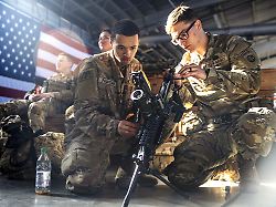 Übungsteilnahme abgesagt: Bereiten sich US-Elite-Fallschirmjäger auf Iran-Einsatz vor?