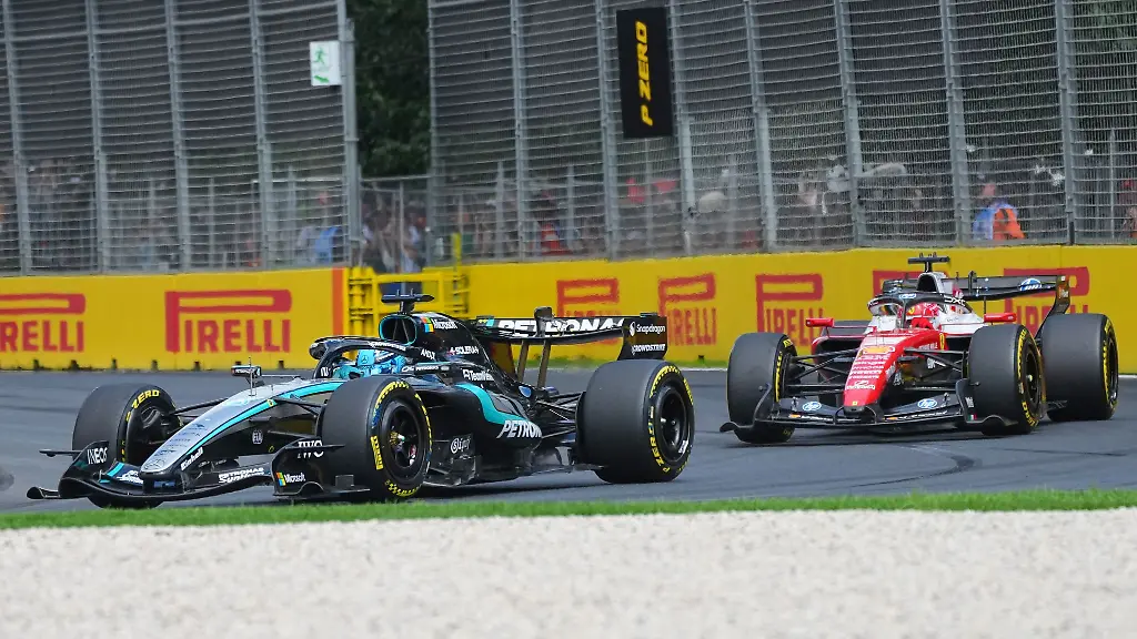 George-Russell-l-und-Charles-Leclerc-duellieren-sich-hart