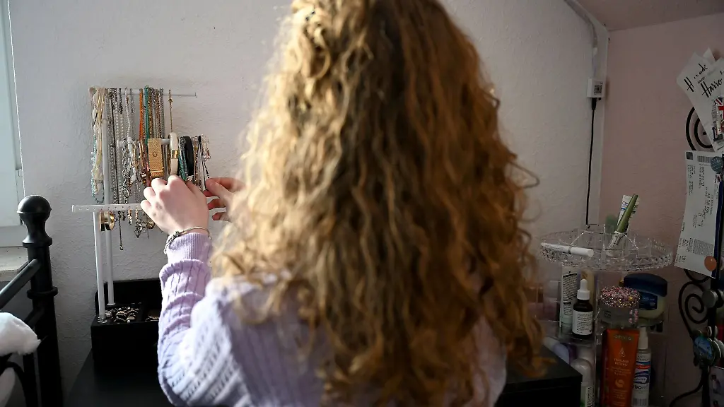 Matilda-verwandelt-ihr-Zimmer-schon-seit-laengerem-in-ein-Jugendzimmer