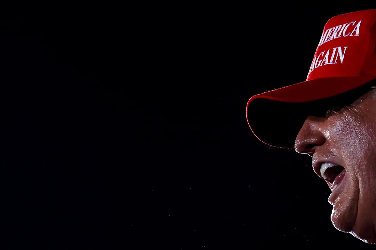 2020-11-02T060841Z-1939701588-RC2UUJ9DUPA5-RTRMADP-3-USA-ELECTION-TRUMP