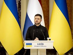 Bild: Selenskyj schickt Experten : Ukraine hilft bei der Drohnenabwehr im Iran-Krieg