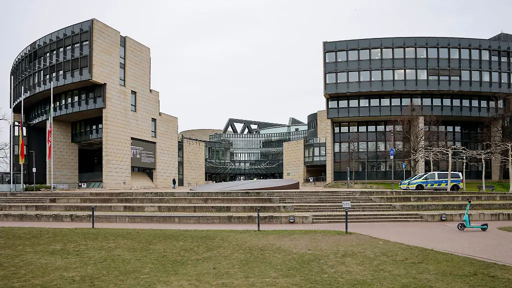 Der-Landtag-in-Duesseldorf-bekommt-einen-besonderen-Gedenkort-Archivfoto