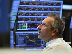 Ölpreis steigt deutlich: Dax stürzt unter 23.000-Punkte-Marke