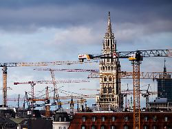 Doppelter Konjunktur-Rückschlag: Deutsche Industrieaufträge brechen ein - Produktion schrumpft