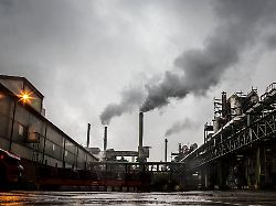 Ökonomen rechnen vor: So stark trifft der Ölpreisschock die deutsche Wirtschaft