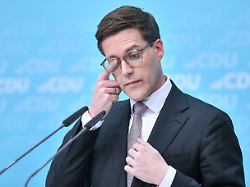 Schlappe in Baden-Württemberg: Hagel bietet Rücktritt an - CDU lehnt ab