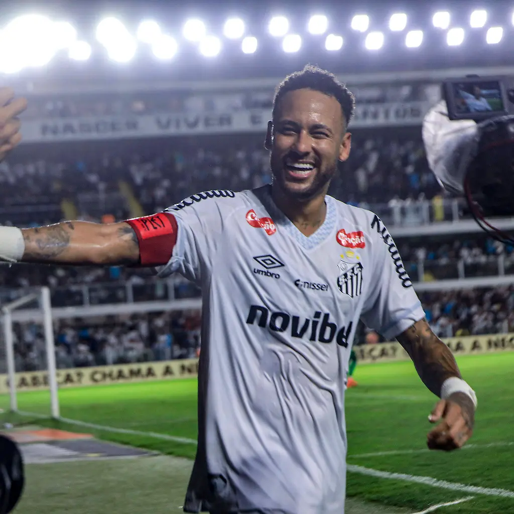 match-between-Santos-and-Vasco-for-the-2026-Brazilian-Championship-Santos-SP-02-26-2026-Brasileirao-Santos-vs-Vasco-Player-Neymar-scores-and-celebrates-his-goal-during-the-match-between-Santos-and-Vasco-valid-for-the-4th-round-of-the-Brazilian-football-championship-on-the-night-of-Thursday-February-26-2026-at-the-Urbano-Caldeira-stadium-in-the-city-of-Santos