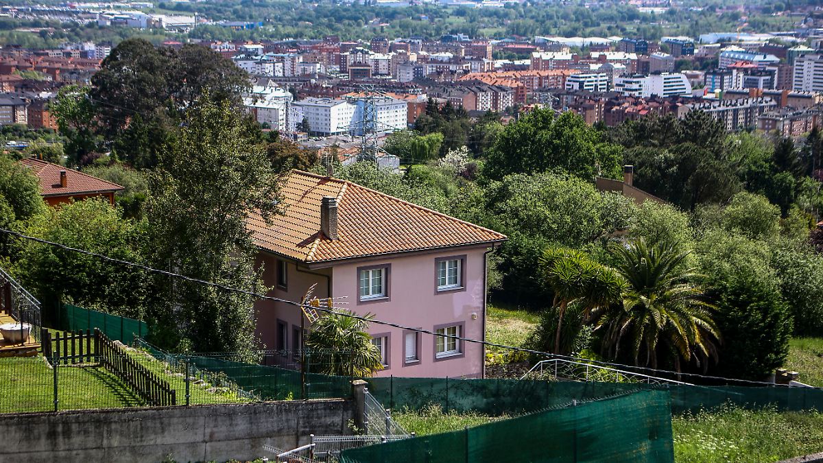 Kinder jahrelang eingesperrt: Eltern droht 25 Jahre Haft