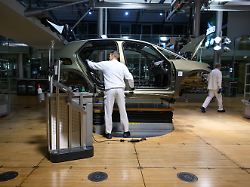 Experte sieht harte Einschnitte: "Die Party ist vorbei - VW-Mitarbeiter müssen Kröten schlucken"