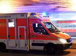 Hamburg & Schleswig-Holstein: Frontale Kollision auf Sylt: 67-Jähriger stirbt am Unfallort